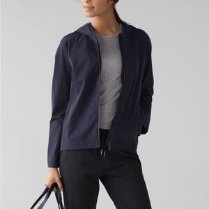 Lululemon on the fly jacket